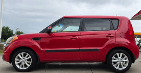 2013 Kia Soul +