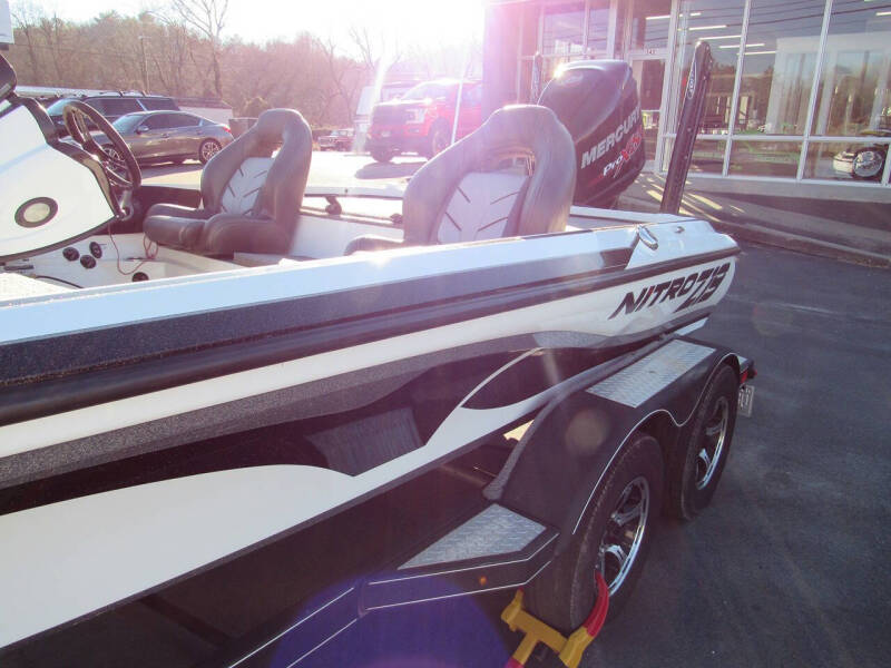 2017 Nitro Z19