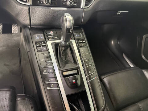 2016 Porsche Macan S