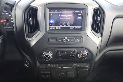 2025 Chevrolet Silverado 3500HD CC