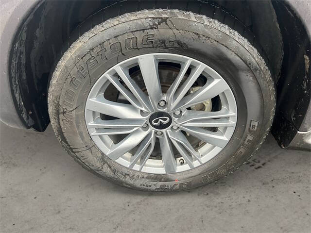 2024 Infiniti QX80 Luxe