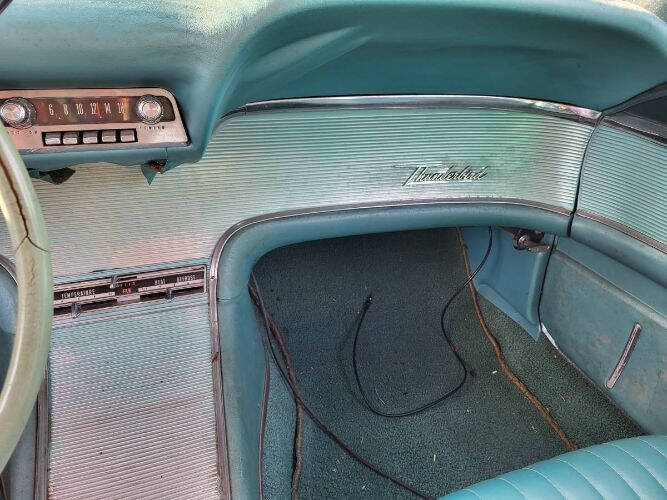 1962 Ford Thunderbird