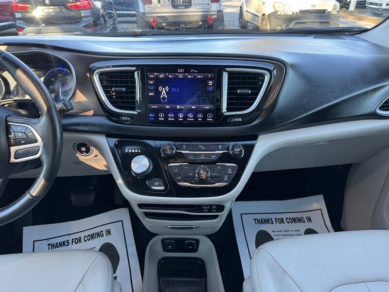 2018 Chrysler Pacifica Touring L