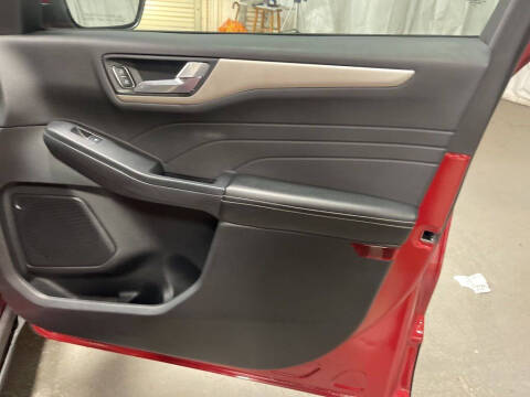 2022 Ford Escape SEL