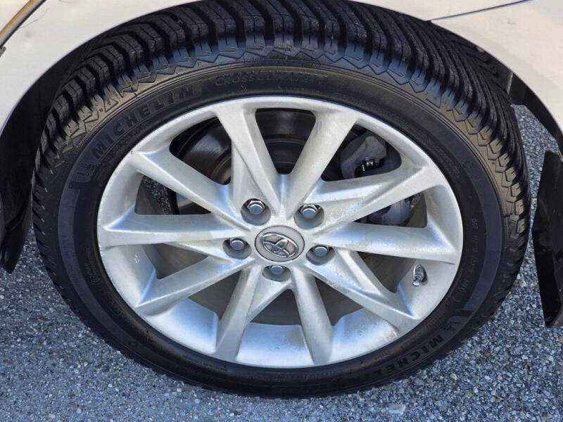 2013 Toyota Prius v