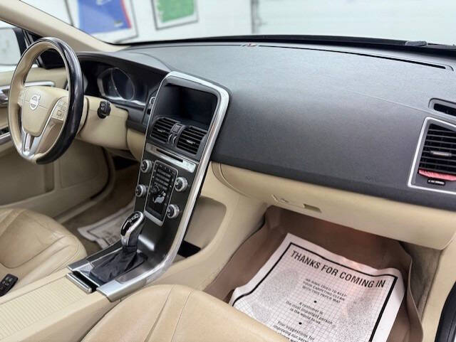 2015 Volvo XC60 T5 Premier