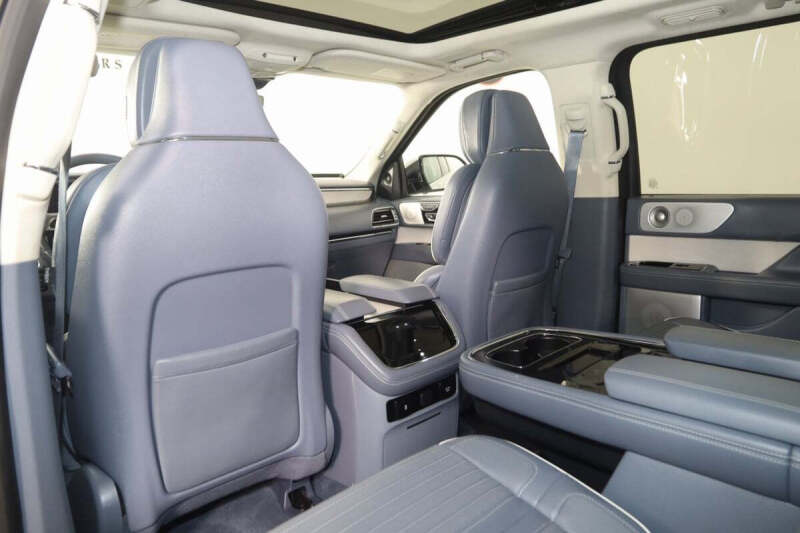 2023 Lincoln Navigator Black Label