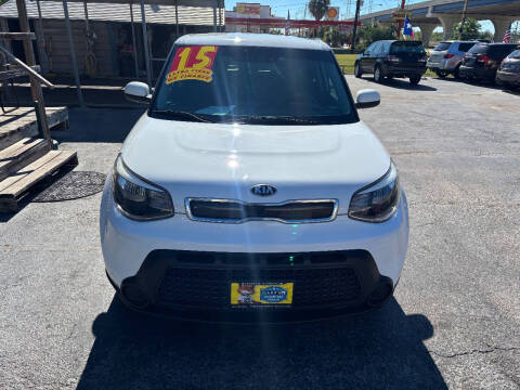 2015 Kia Soul +