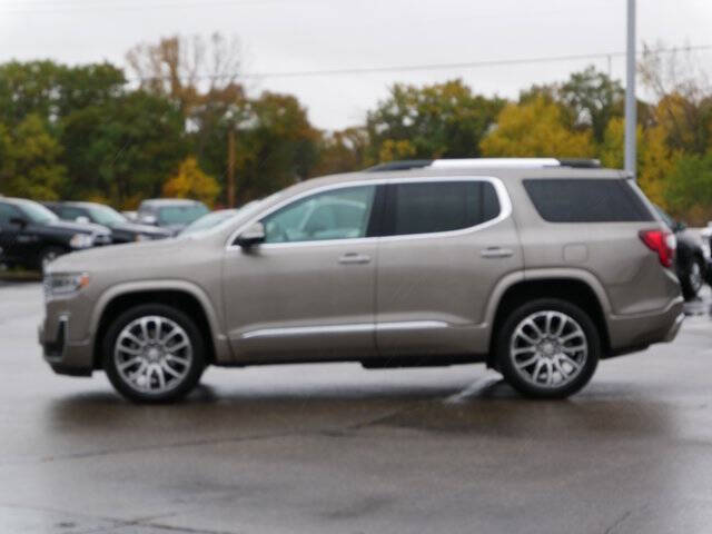 2023 GMC Acadia Denali