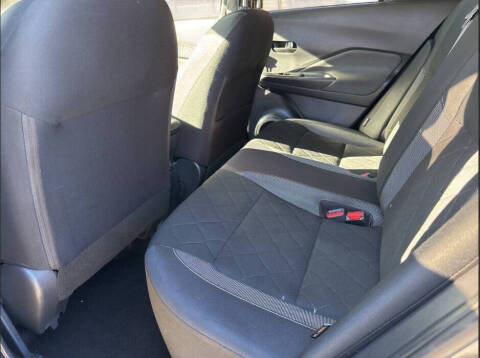 2020 Nissan Kicks S