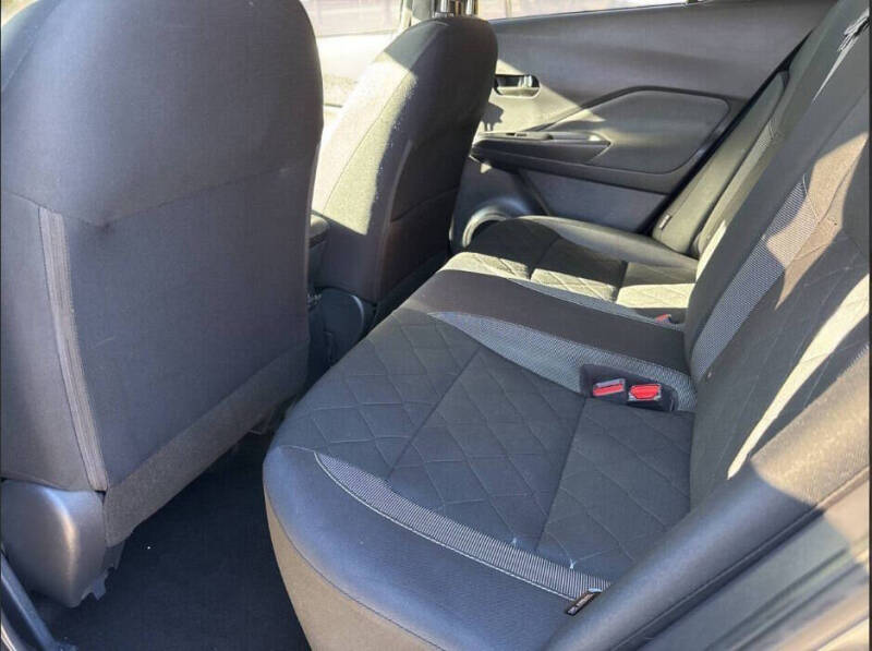 2020 Nissan Kicks S