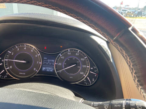 2019 Infiniti QX80 Luxe