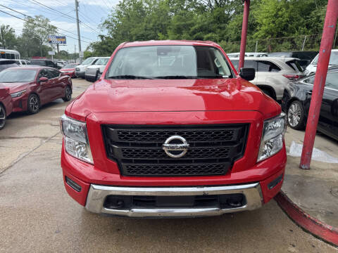2022 Nissan Titan SV