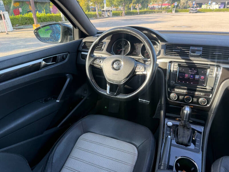 2018 Volkswagen Passat V6 GT