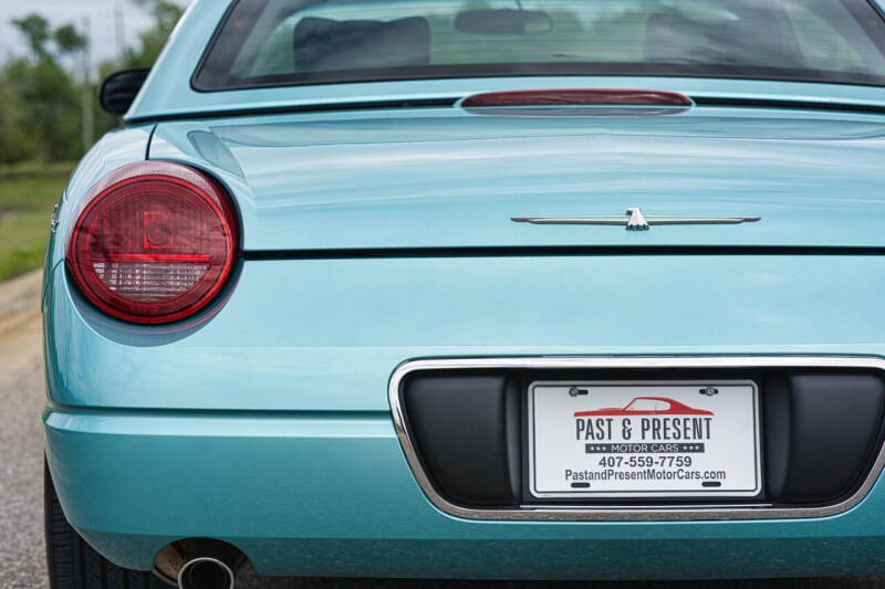 2002 Ford Thunderbird Deluxe