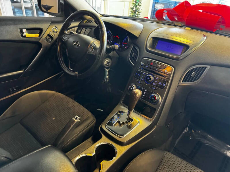 2011 Hyundai Genesis Coupe