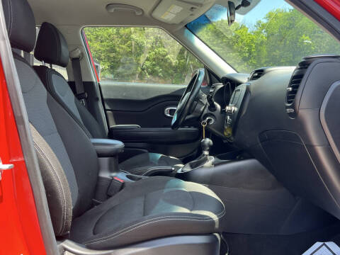 2017 Kia Soul +