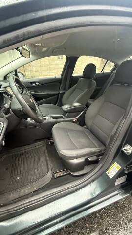 2017 Chevrolet Cruze LT Auto