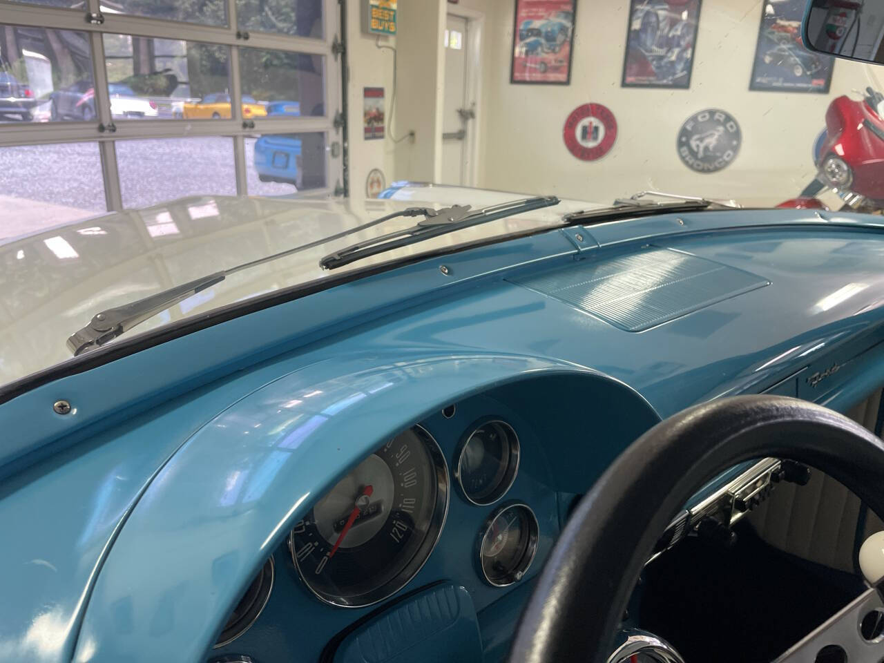 1956 Ford Fairlane 29