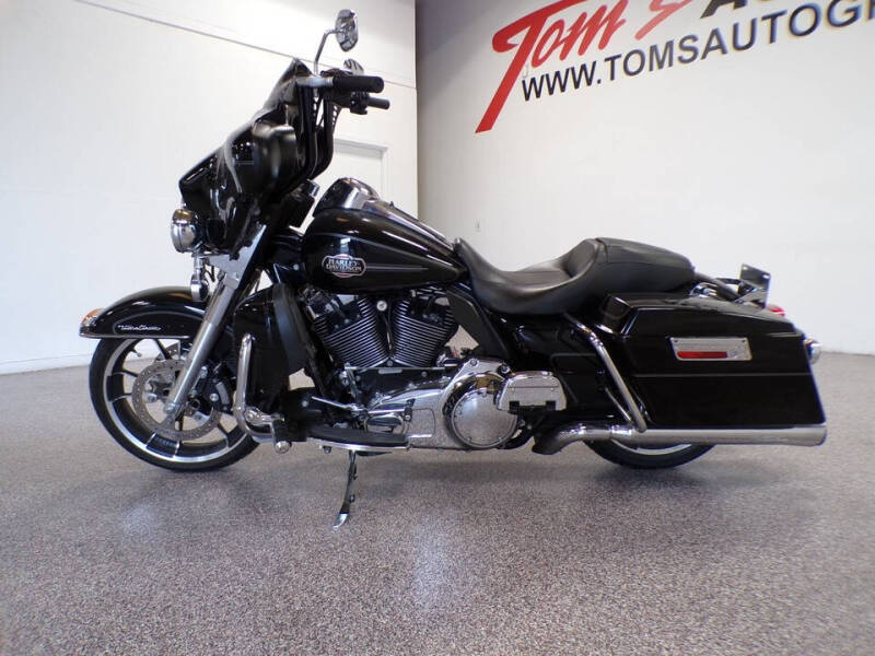 2010 Harley-Davidson FLHTCU Electra Glide