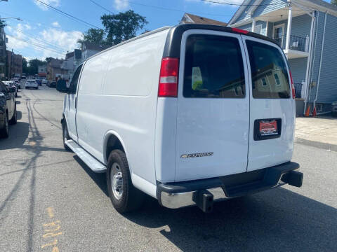 2019 Chevrolet Express 2500