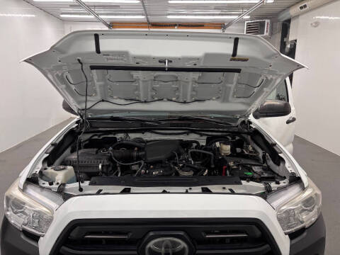 2018 Toyota Tacoma SR