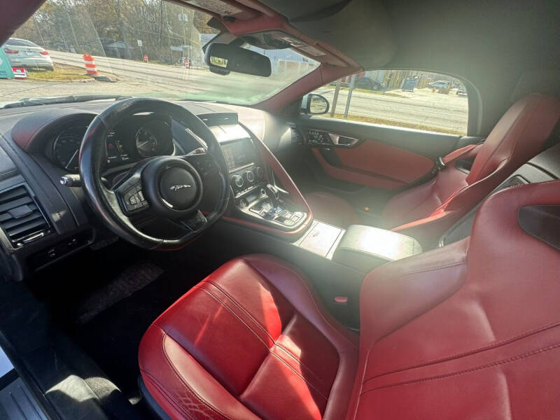 2014 Jaguar F-TYPE V8 S