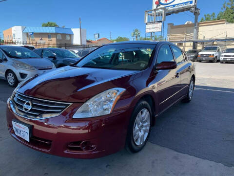2012 Nissan Altima for sale at Hunter's Auto Inc in North Hollywood CA