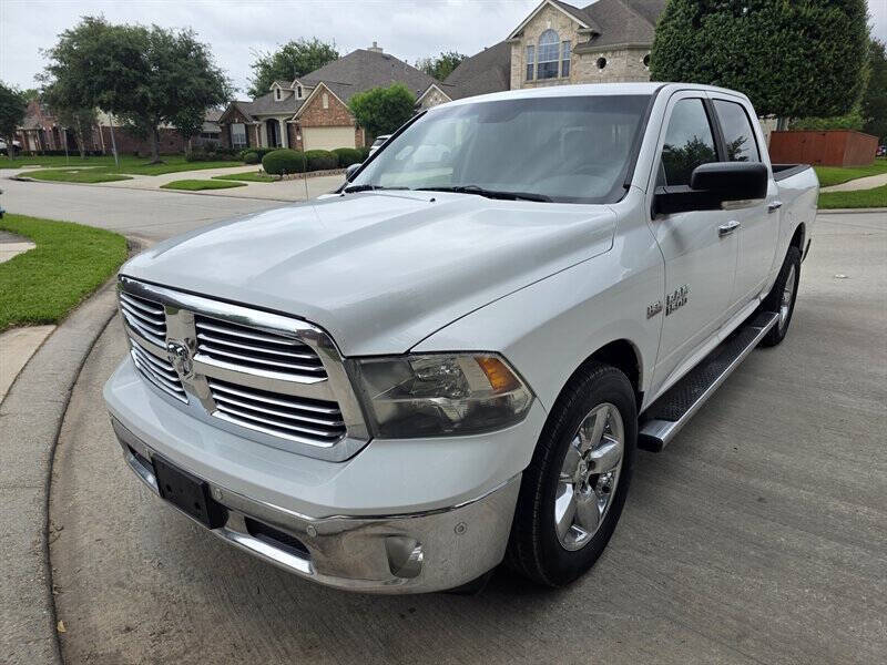 2016 RAM 1500 SLT