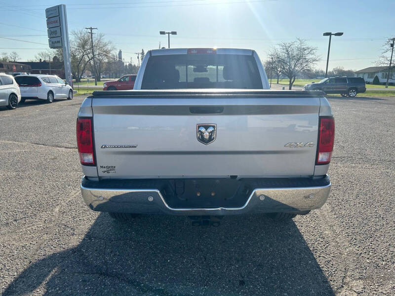 2017 RAM 1500 SLT
