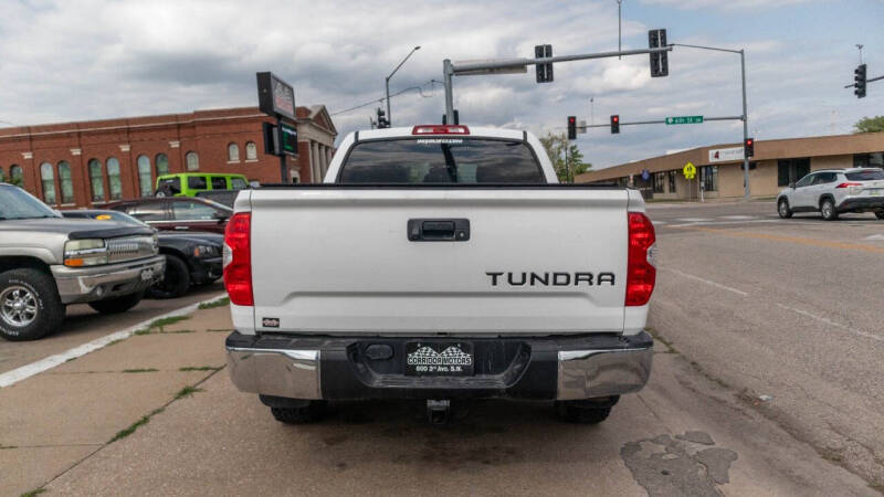 2017 Toyota Tundra SR5