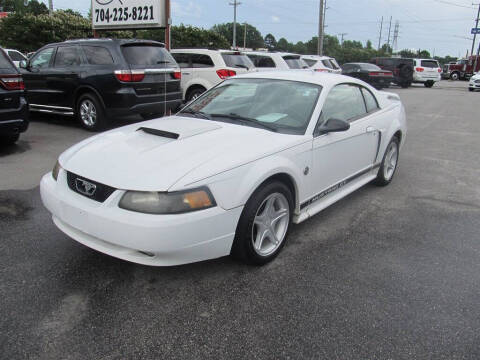 2004 Ford Mustang GT Deluxe