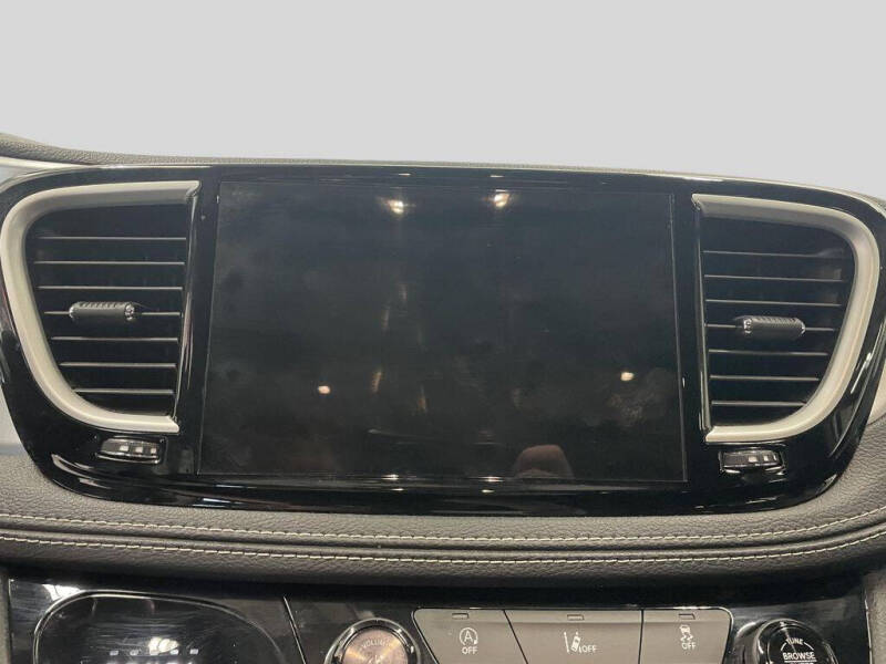 2022 Chrysler Pacifica Touring