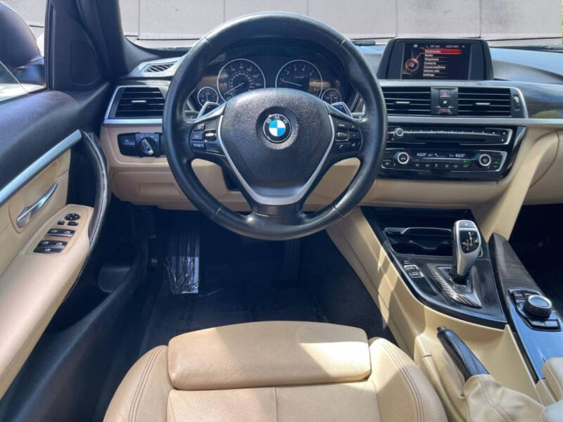 2017 BMW 3 Series 330i