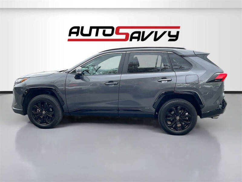 2022 Toyota RAV4 Hybrid SE