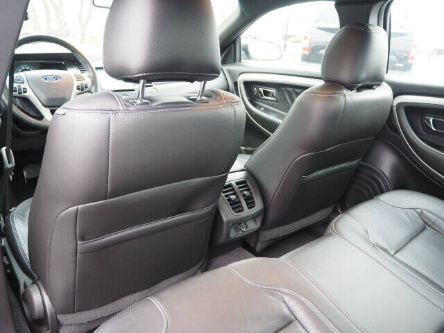 2017 Ford Taurus SEL
