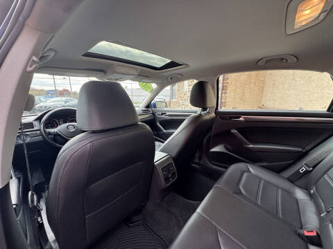 2017 Volkswagen Passat 1.8T SE