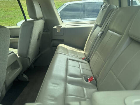 2011 Lincoln Navigator