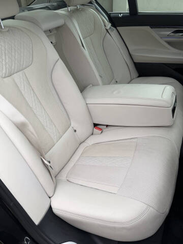 2018 BMW 7 Series 750i