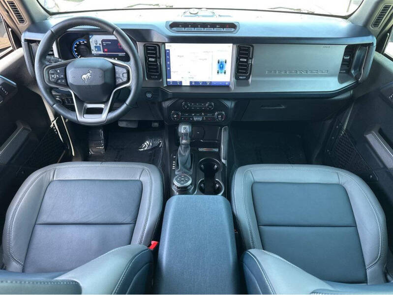 2021 Ford Bronco First Edition Advanced