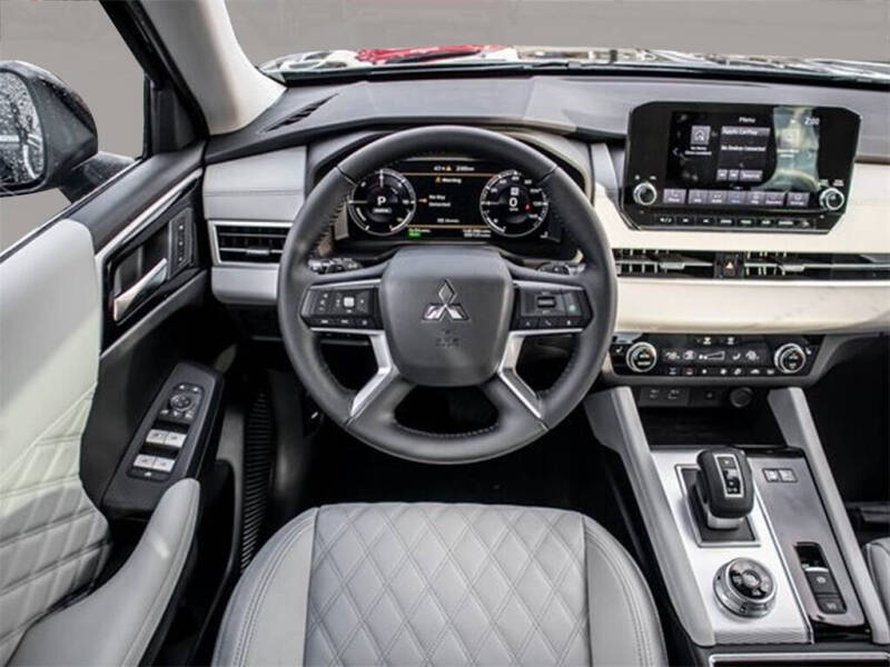 2023 Mitsubishi Outlander PHEV SEL