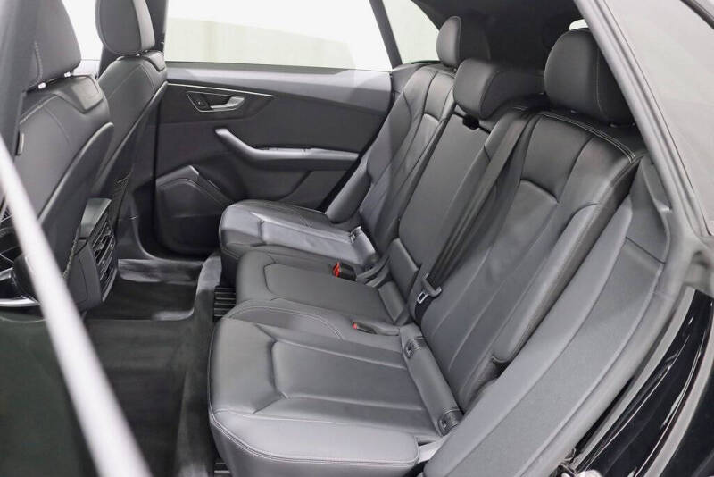 2020 Audi Q8 quattro Premium 55 TFSI