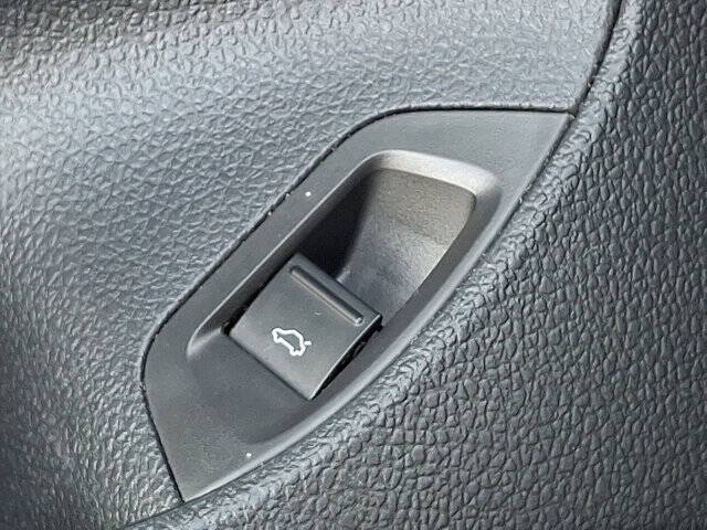 2020 Volkswagen Passat R-Line