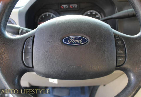 2014 Ford E-Series E-450 SD