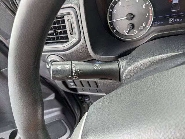 2022 Nissan Titan 26
