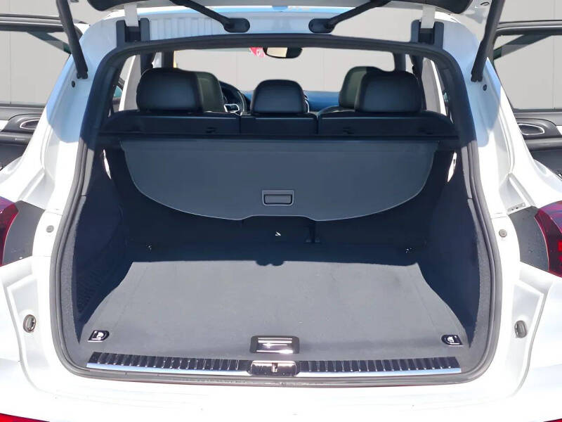 2015 Porsche Cayenne Turbo