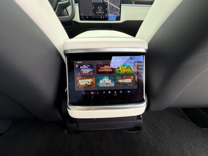 2022 Tesla Model X Plaid