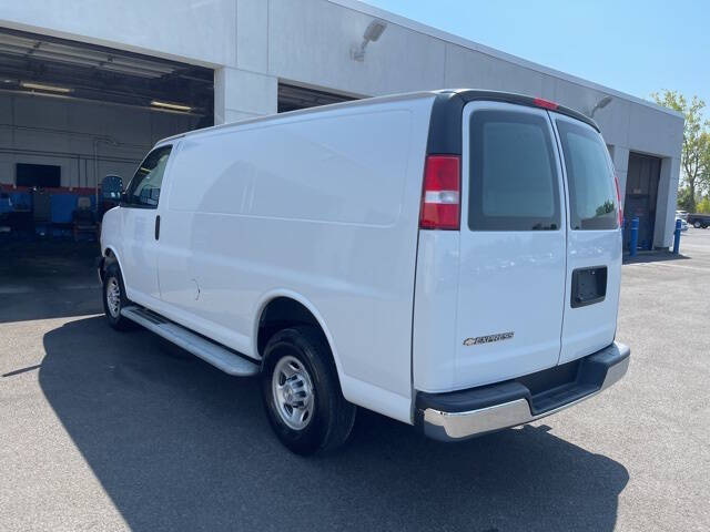 2023 Chevrolet Express 2500