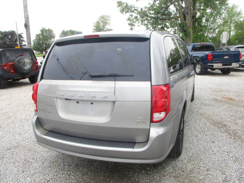 2016 Dodge Grand Caravan R/T