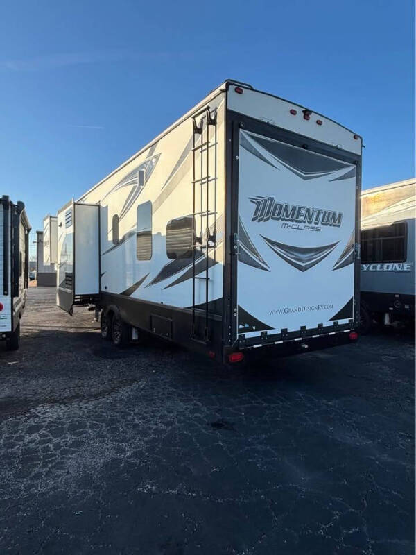 2017 Grand Design RV Momentum